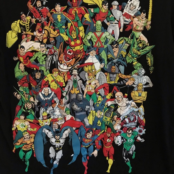 DC COMICS || GRAPHIC TEE✨ - Picture 3 of 4